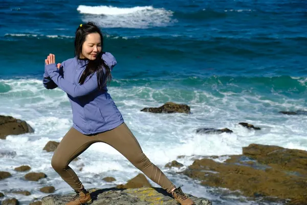 Qigong by the sea